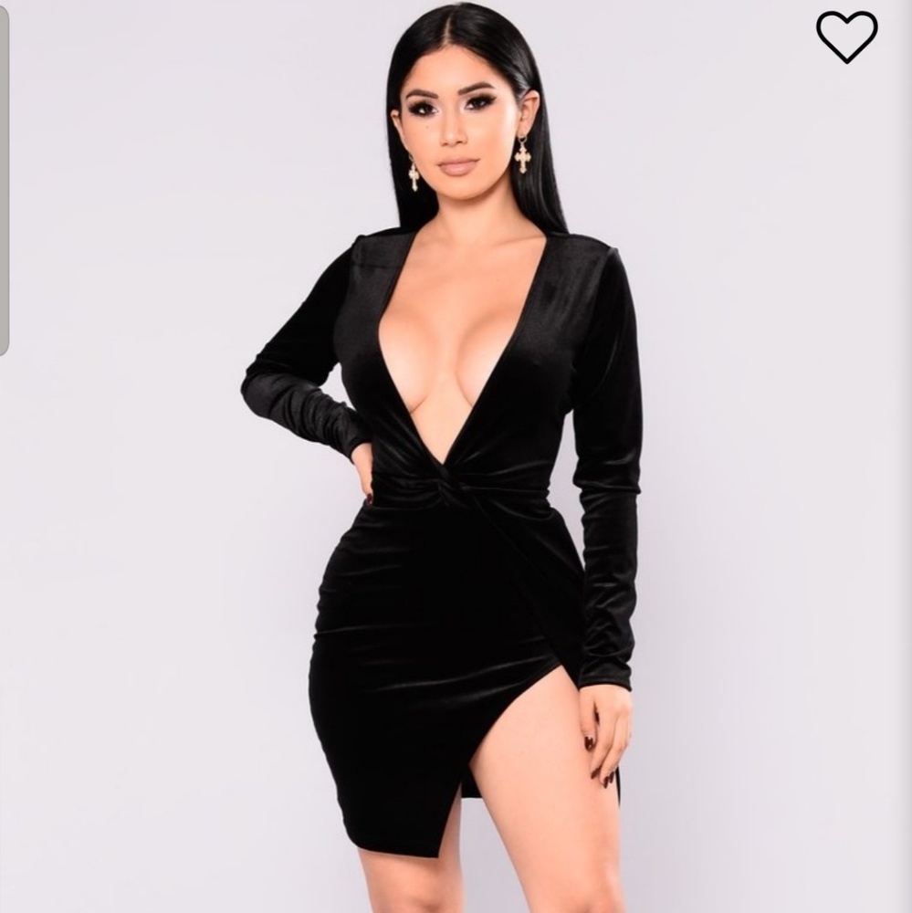 Black sugar coat velvet dress